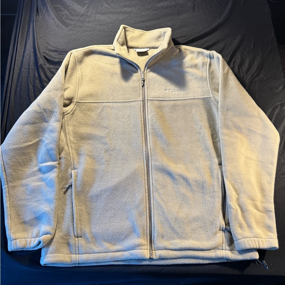 Columbia Men's Beige Zip-Up Fleece Jacket